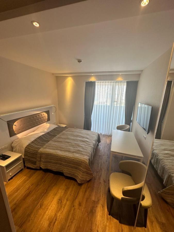 באטומי Alliance Palace Aparthotel By Marriott מראה חיצוני תמונה