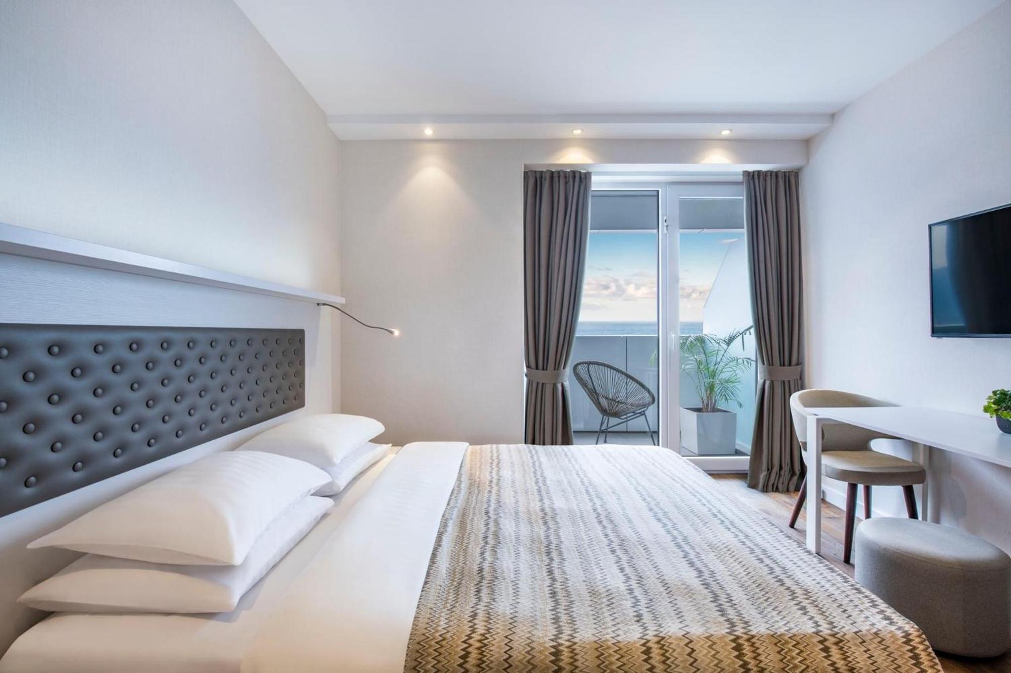 באטומי Alliance Palace Aparthotel By Marriott מראה חיצוני תמונה